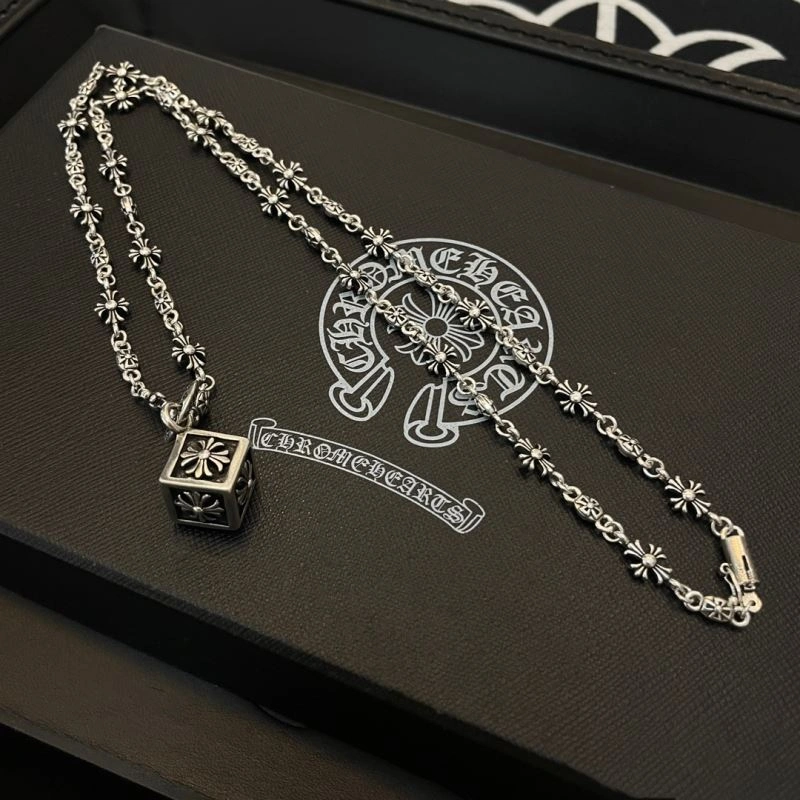Compact Chrome Hearts Necklaces 242229