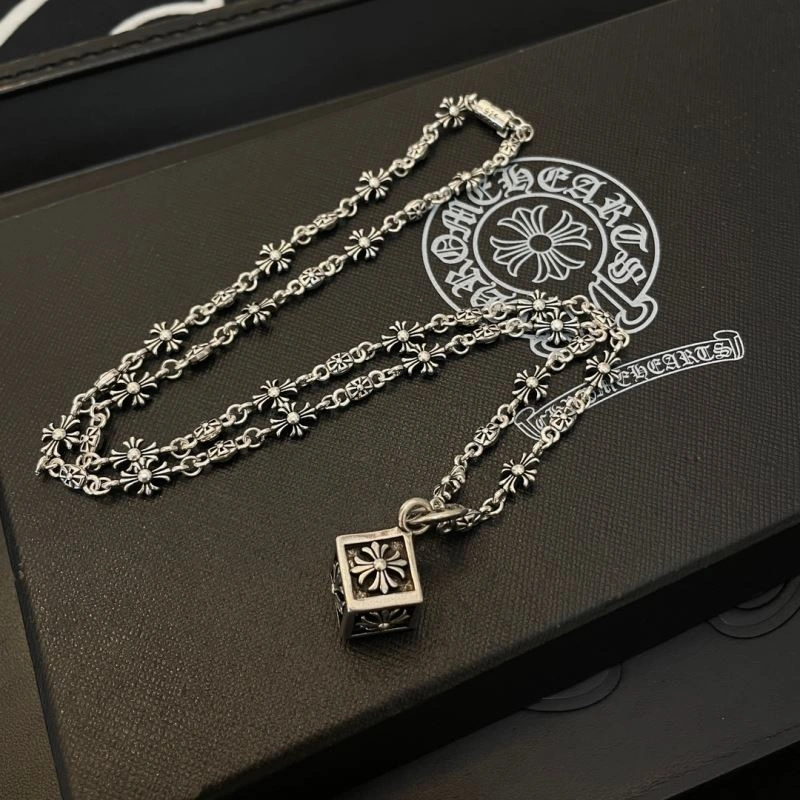 Compact Chrome Hearts Necklaces 242229