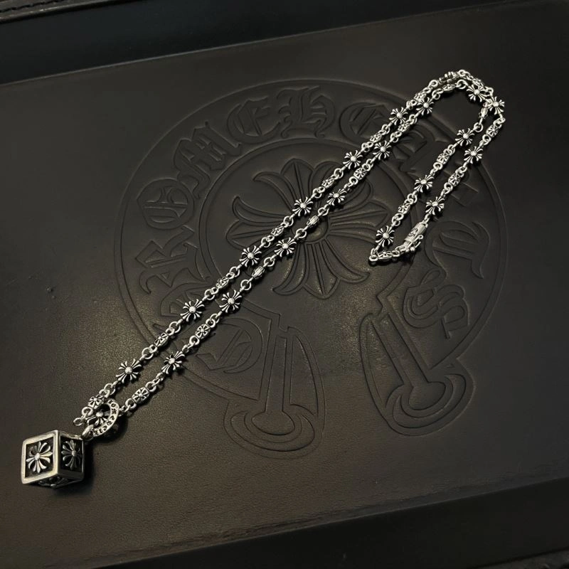 Compact Chrome Hearts Necklaces 242229