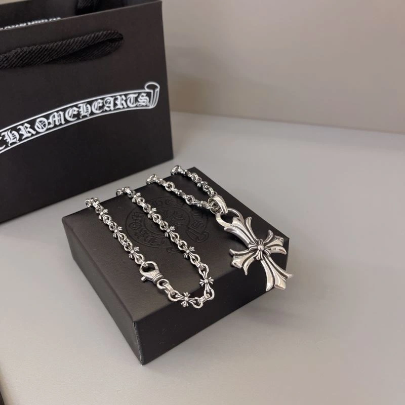 Lightweight Chrome Hearts Necklaces 242233