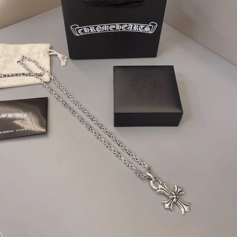 Lightweight Chrome Hearts Necklaces 242233