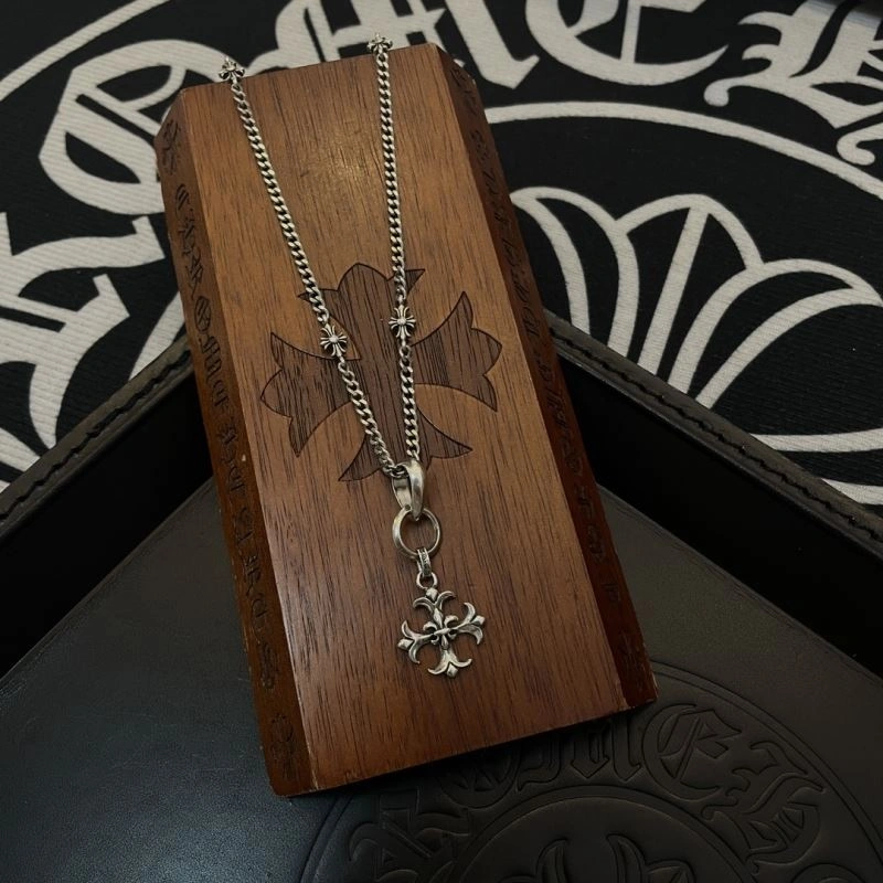 Compact Chrome Hearts Necklaces 242063