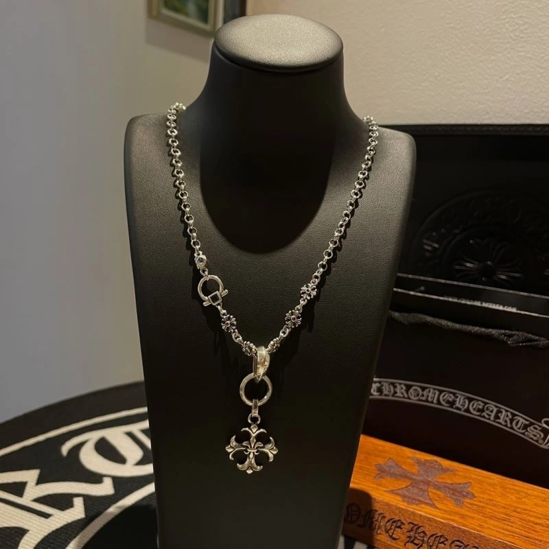 Effortless Chrome Hearts Necklaces 242025