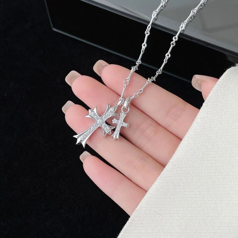 Effortless Chrome Hearts Necklaces 242003