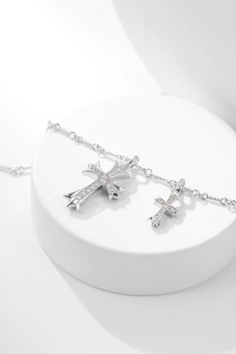 Effortless Chrome Hearts Necklaces 242003