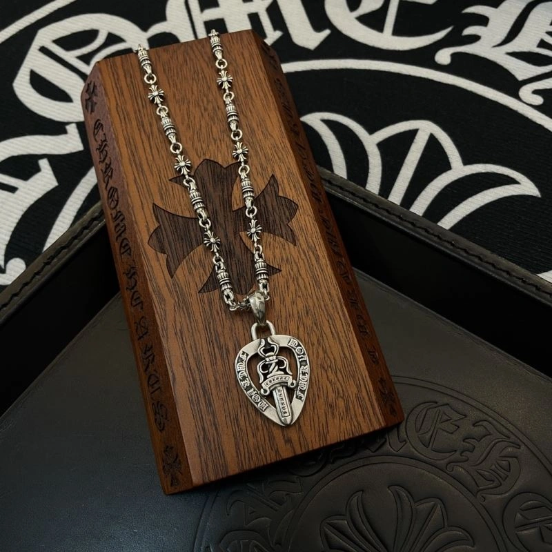 Bright Chrome Hearts Necklaces 241989