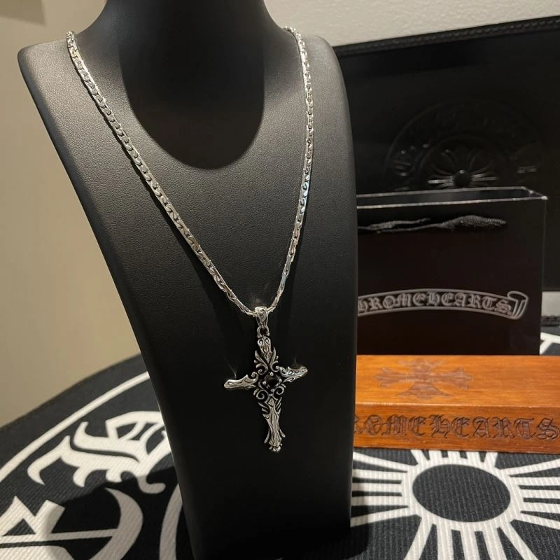 SoftTouch Chrome Hearts Necklaces 242765