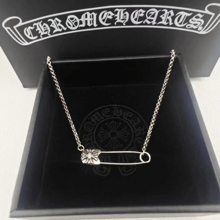 Sustainable Chrome Hearts Necklaces 242733