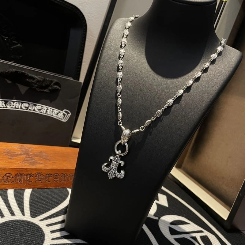 Bold Chrome Hearts Necklaces 242707