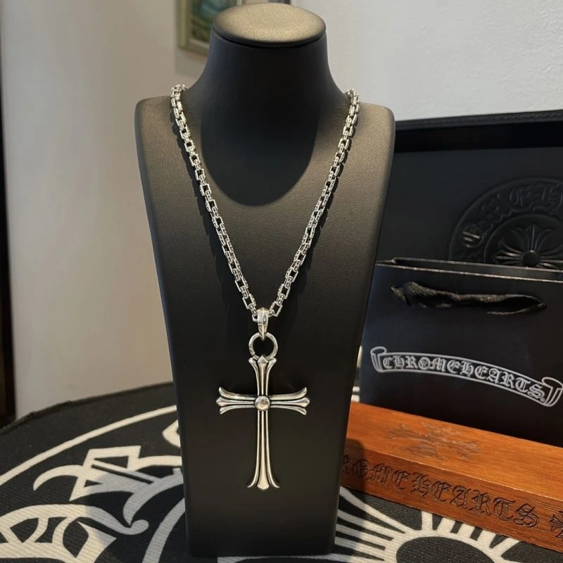 Fashionable Chrome Hearts Necklaces 242675
