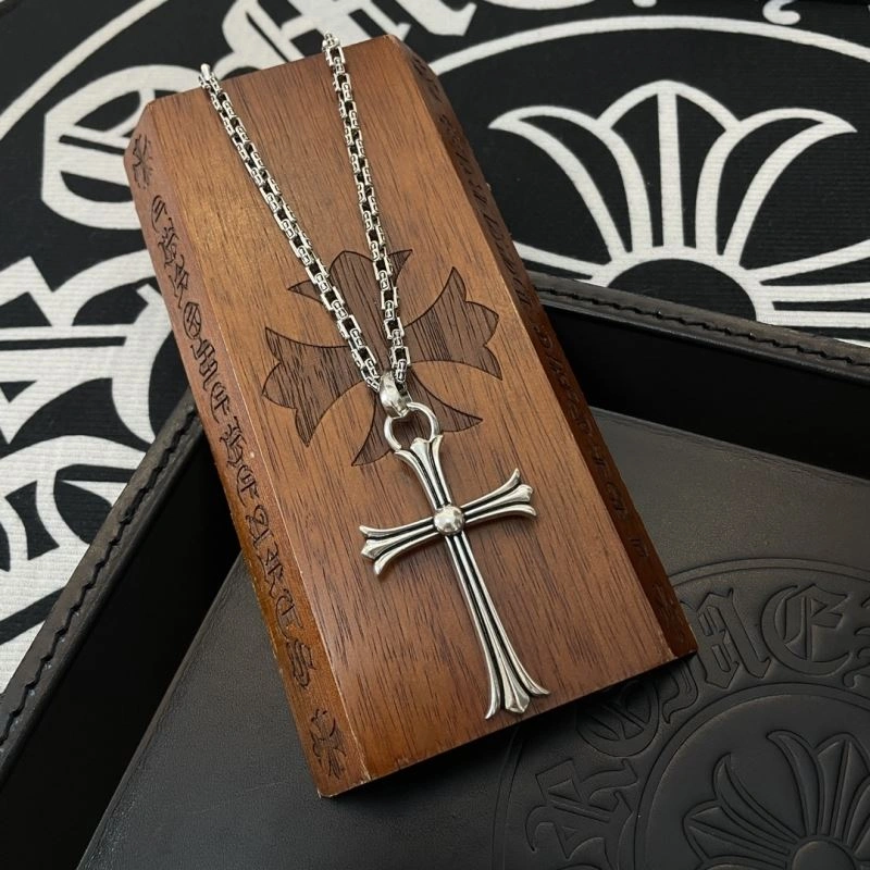 Fashionable Chrome Hearts Necklaces 242675