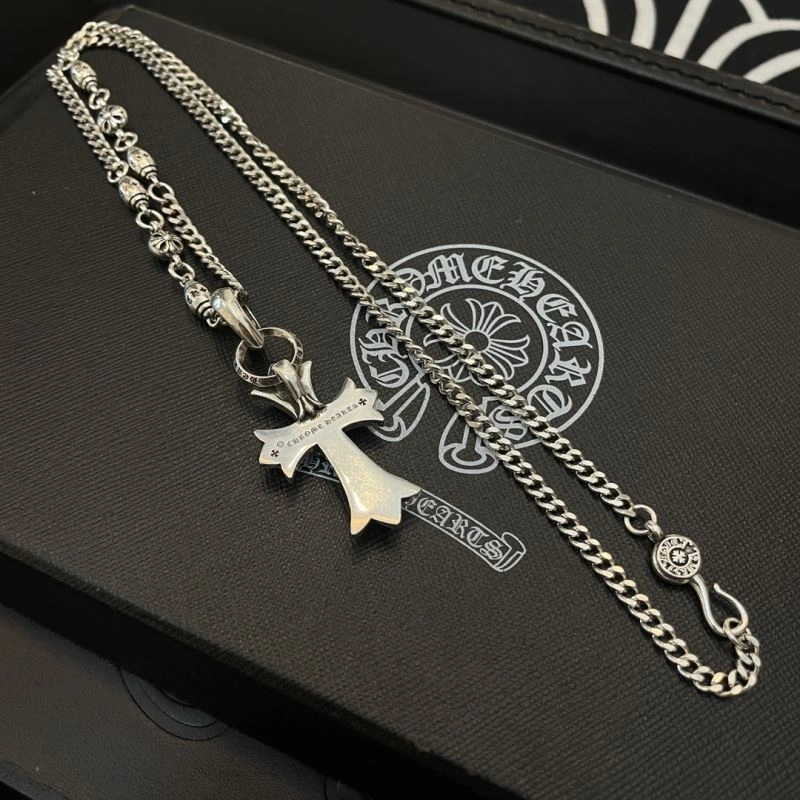 Effortless Chrome Hearts Necklaces 242641