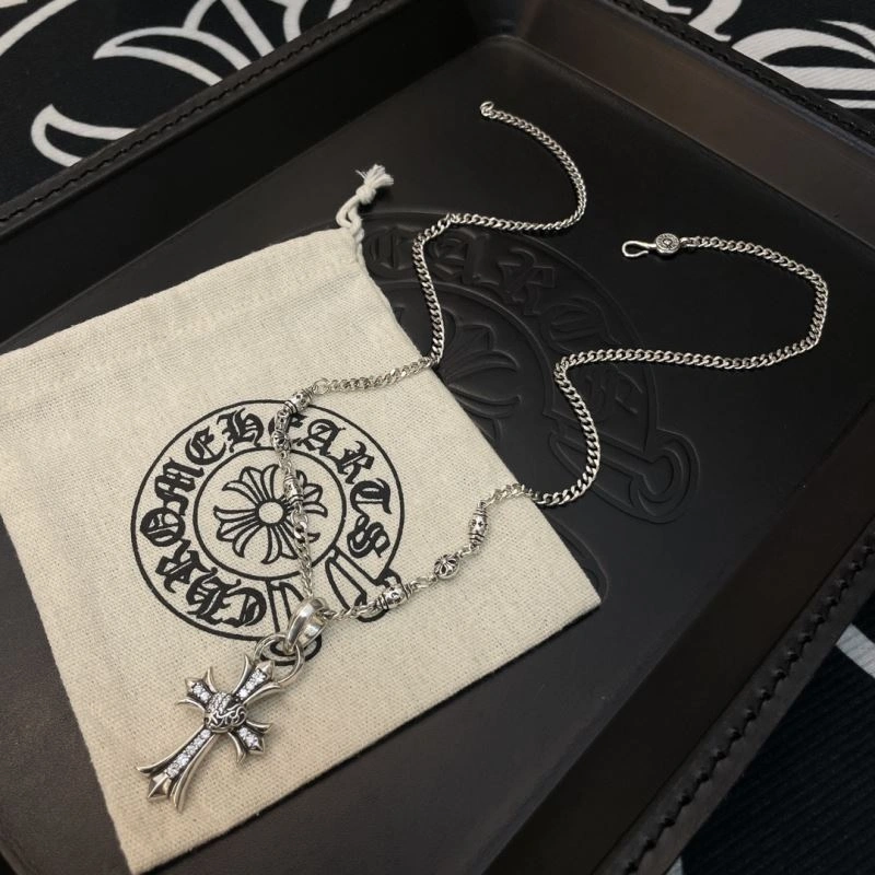 Effortless Chrome Hearts Necklaces 242641