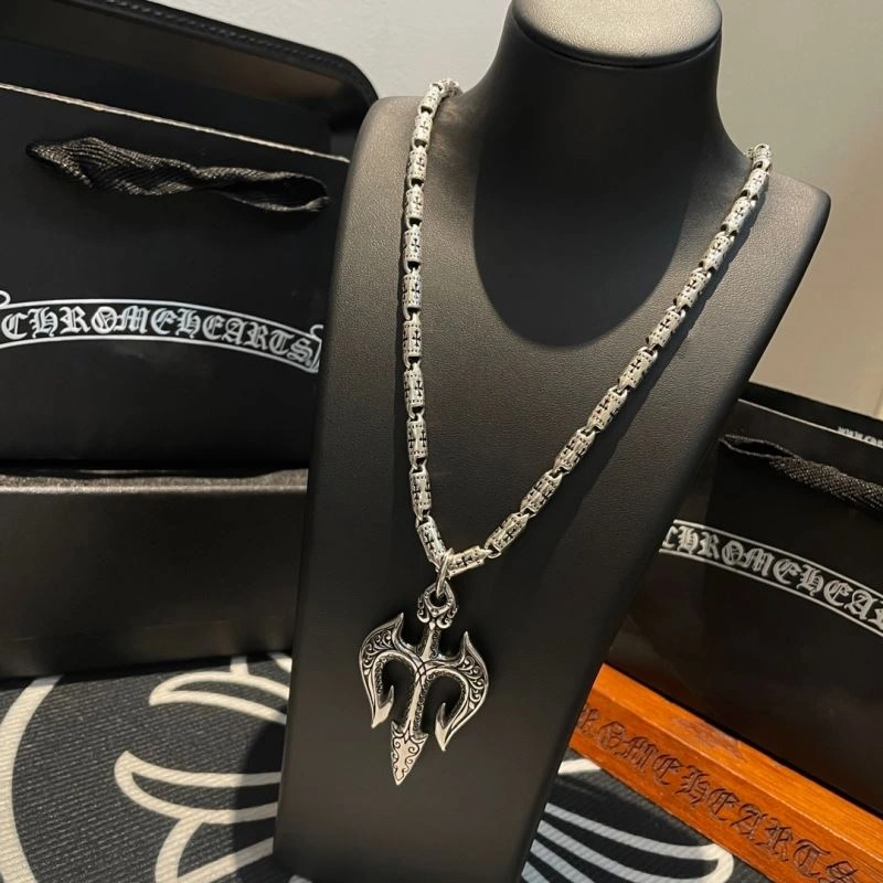 TravelReady Chrome Hearts Necklaces 242634
