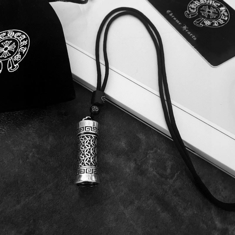 Breathable Chrome Hearts Necklaces 242601