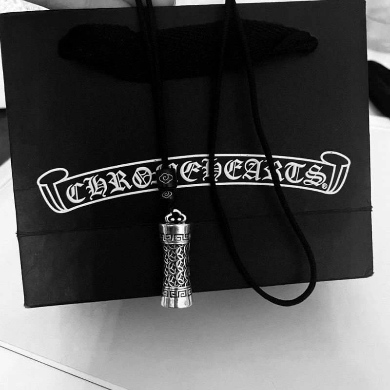 Breathable Chrome Hearts Necklaces 242601