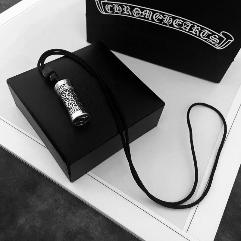 Breathable Chrome Hearts Necklaces 242601
