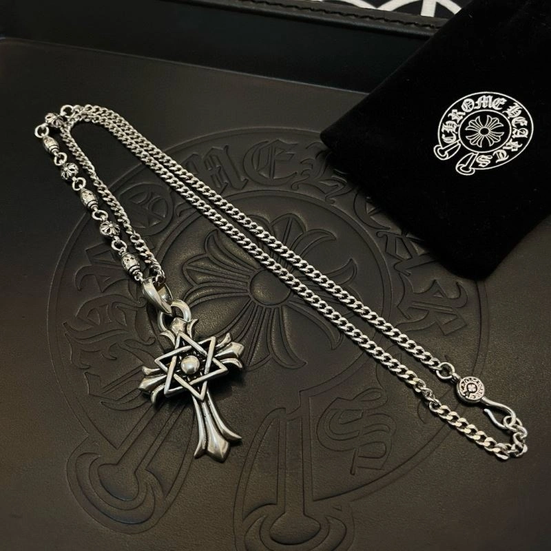 Vibrant Chrome Hearts Necklaces 242486