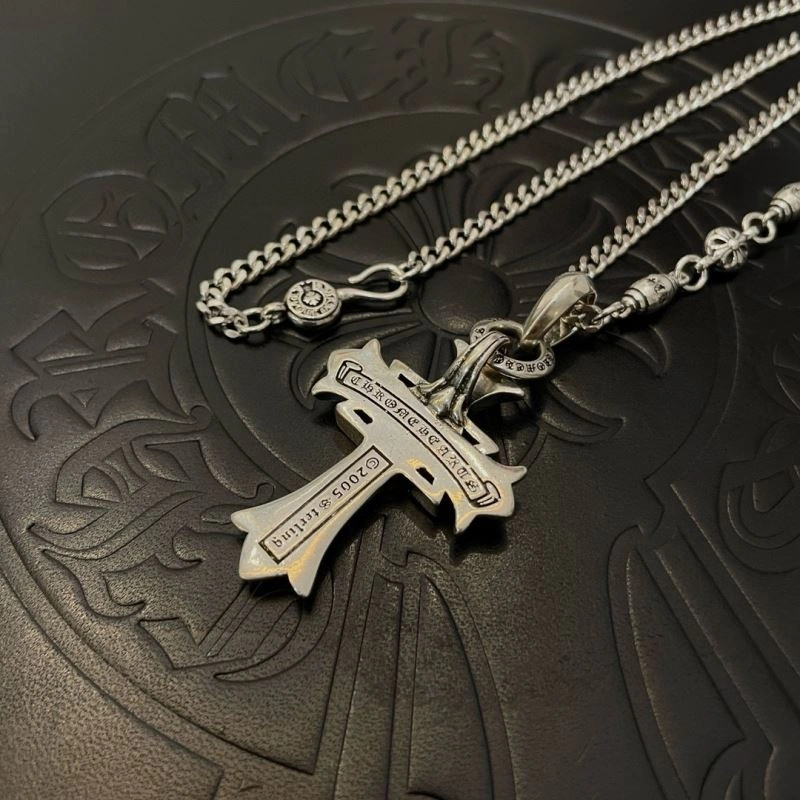 Vibrant Chrome Hearts Necklaces 242486