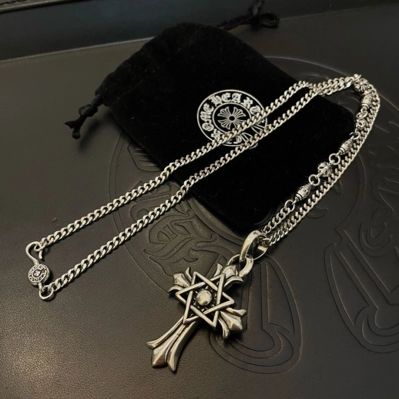 Vibrant Chrome Hearts Necklaces 242486