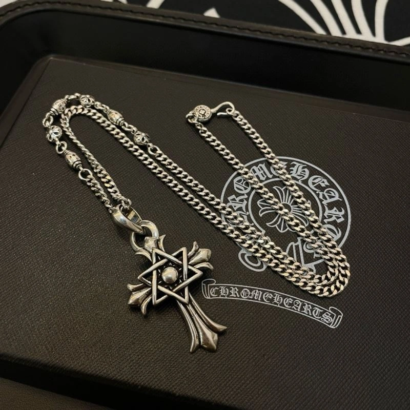Vibrant Chrome Hearts Necklaces 242486