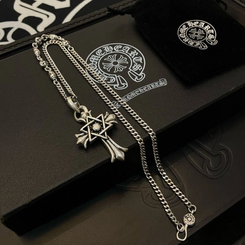 Vibrant Chrome Hearts Necklaces 242486