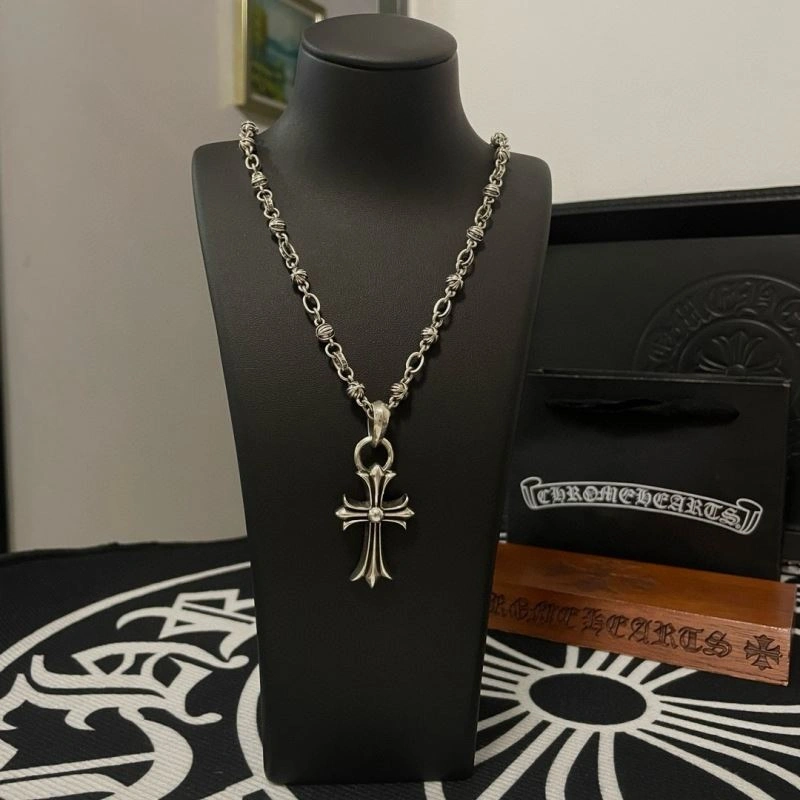 WaterResistant Chrome Hearts Necklaces 242480