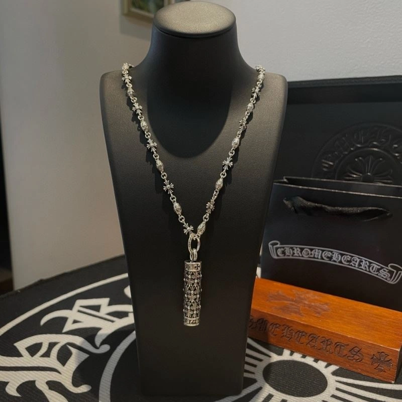 Fashionable Chrome Hearts Necklaces 242453