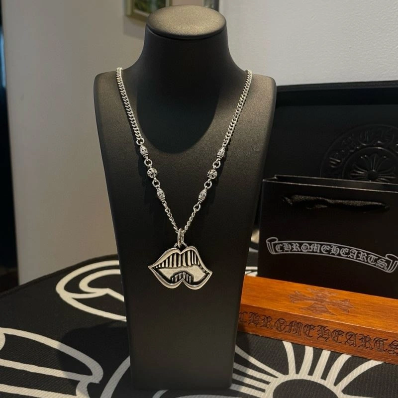 Packable Chrome Hearts Necklaces 242447