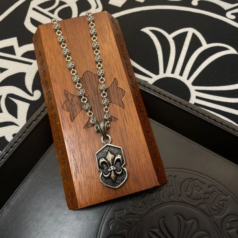 Classic Chrome Hearts Necklaces 242442