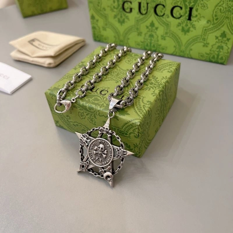 Snug Chrome Hearts Necklaces 242437