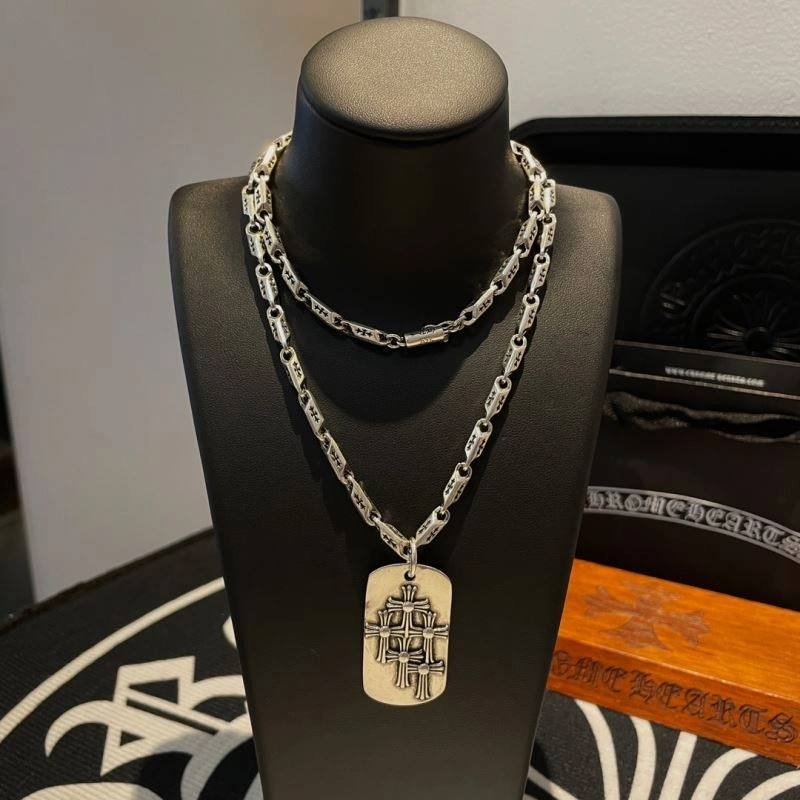 Sophisticated Chrome Hearts Necklaces 242439