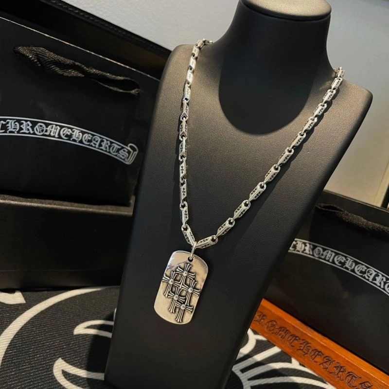 Sophisticated Chrome Hearts Necklaces 242439