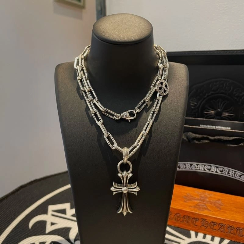 WaterResistant Chrome Hearts Necklaces 242390
