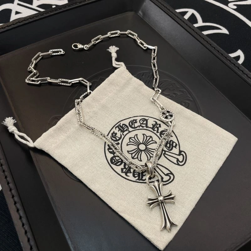 WaterResistant Chrome Hearts Necklaces 242390