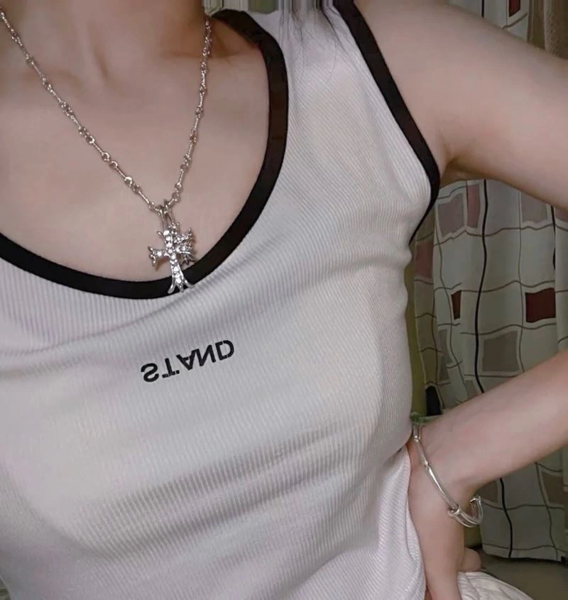 Compact Chrome Hearts Necklaces 242359