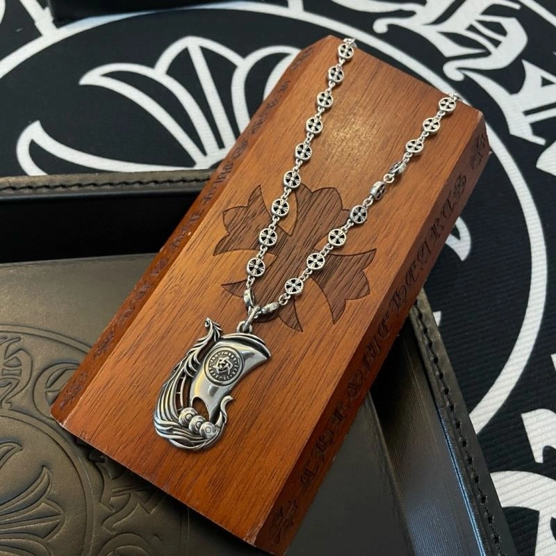 Youthful Chrome Hearts Necklaces 242329