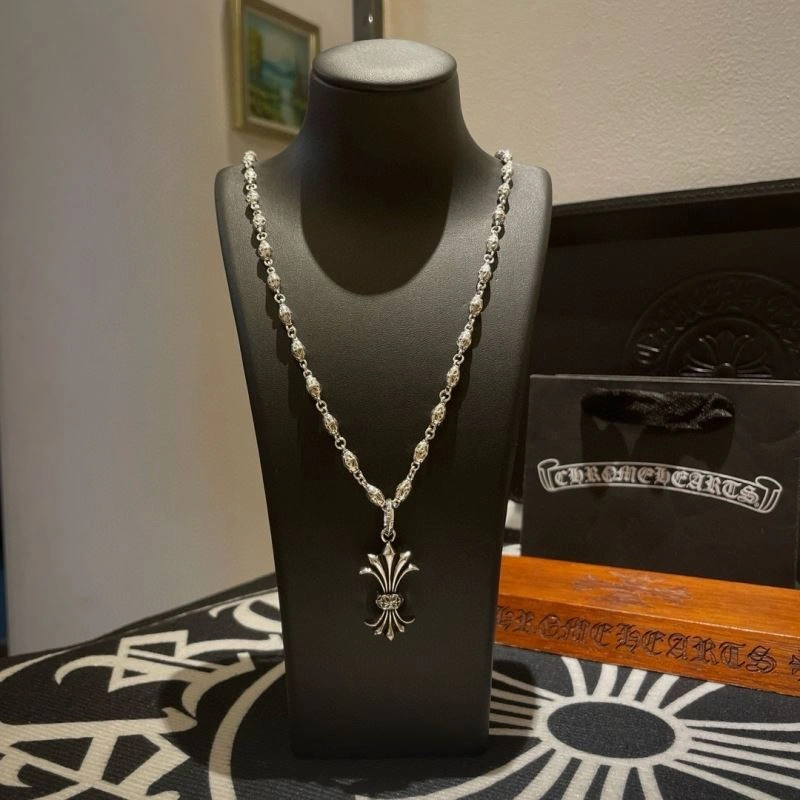 Fashionable Chrome Hearts Necklaces 241875