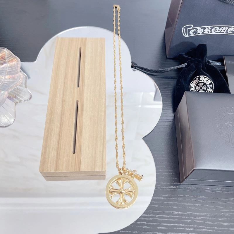 Bold Chrome Hearts Necklaces 241854