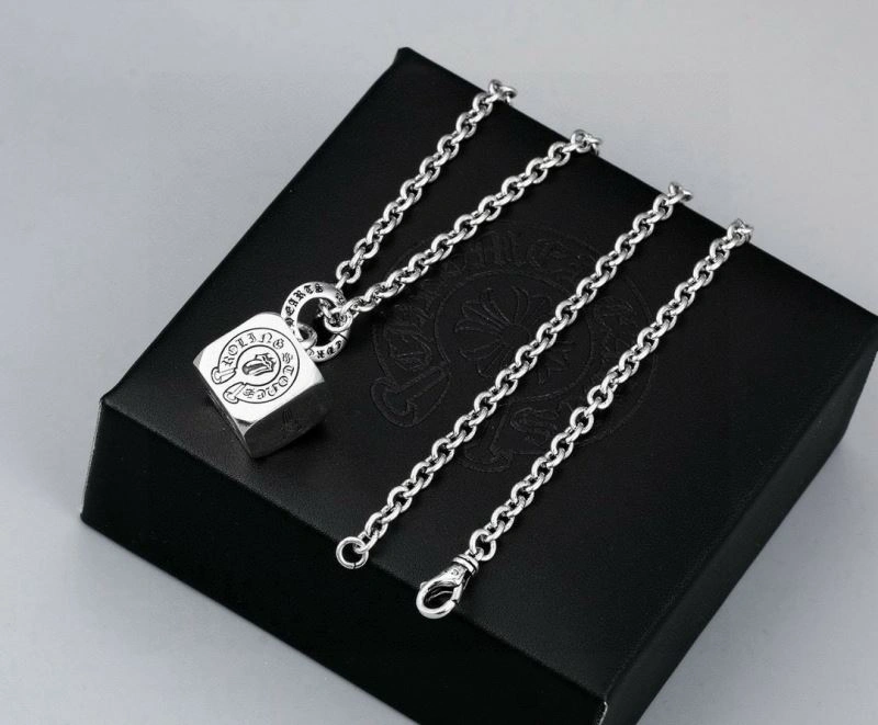 Resilient Chrome Hearts Necklaces 241835