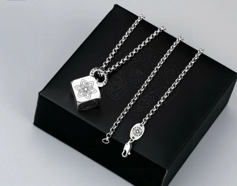 Resilient Chrome Hearts Necklaces 241835