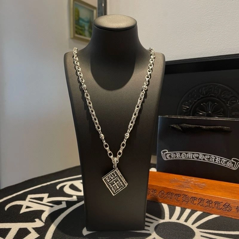 Flexible Chrome Hearts Necklaces 241844