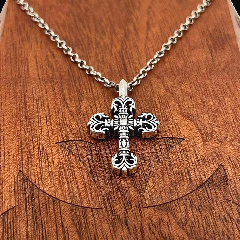 RelaxedFit Chrome Hearts Necklaces 241831
