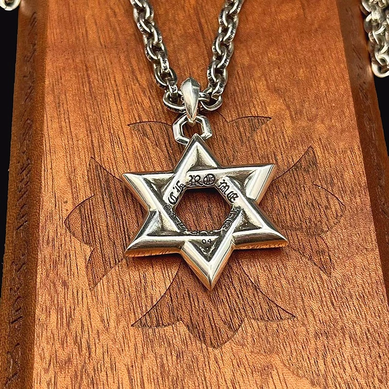ZipUp Chrome Hearts Necklaces 241841