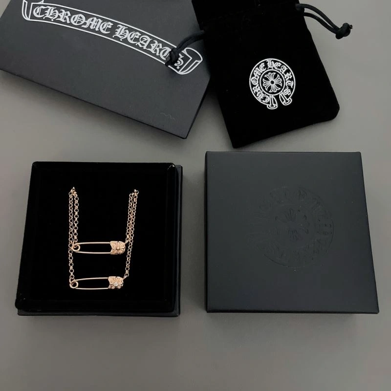 WaterResistant Chrome Hearts Necklaces 241834