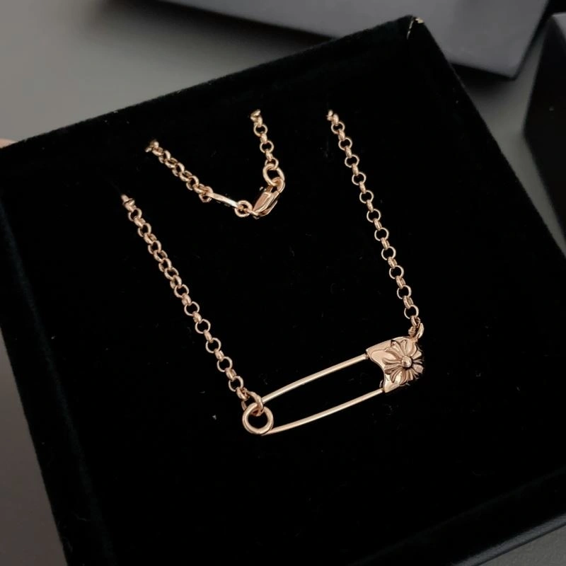 WaterResistant Chrome Hearts Necklaces 241834