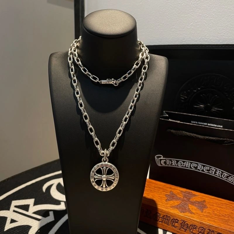 Elegant Chrome Hearts Necklaces 241810