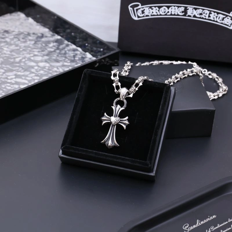 Trendsetting Chrome Hearts Necklaces 241805