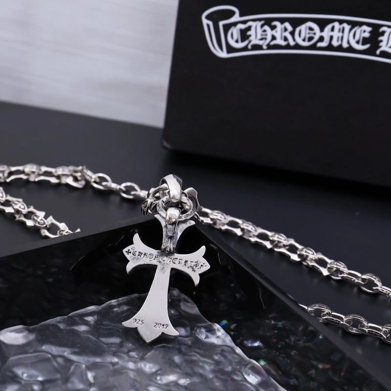 Trendsetting Chrome Hearts Necklaces 241805