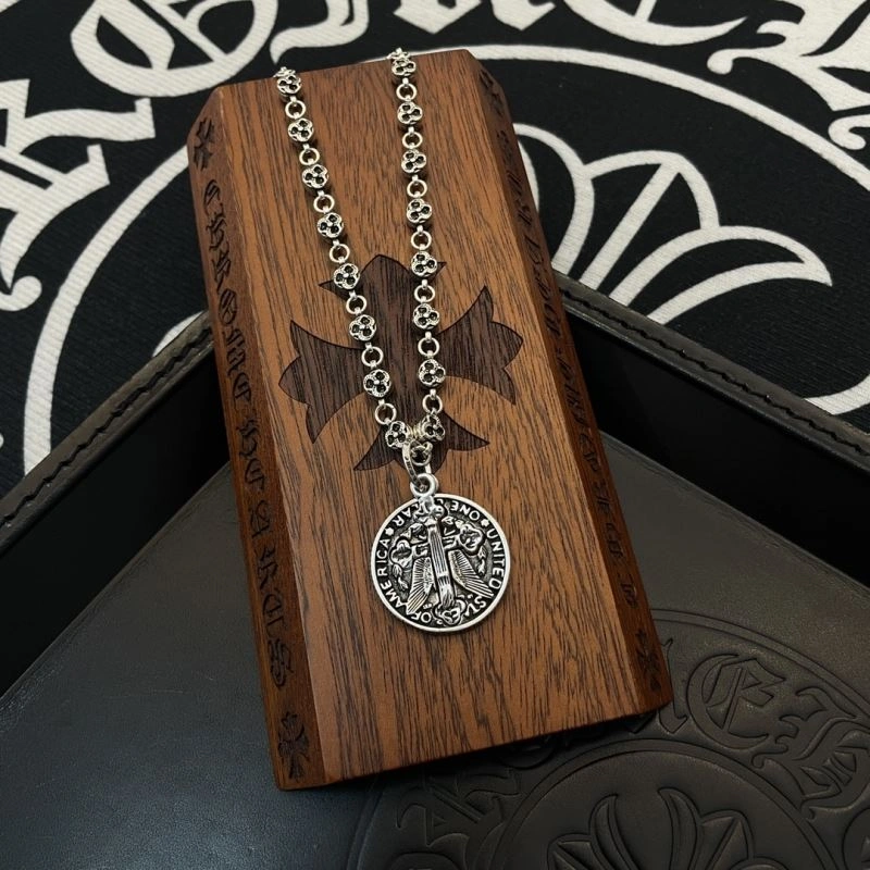 Neat Chrome Hearts Necklaces 241817